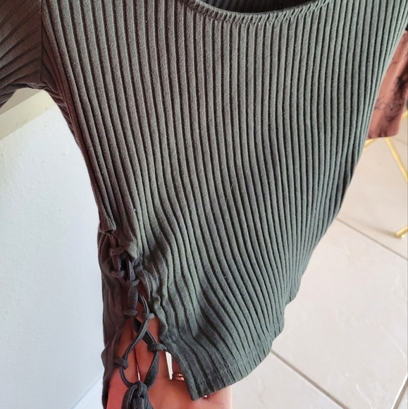 Bundle of 3 90s Vibe Tees. Forever 21, Rue 21, and  On Fire brands. - Picture 7 of 11